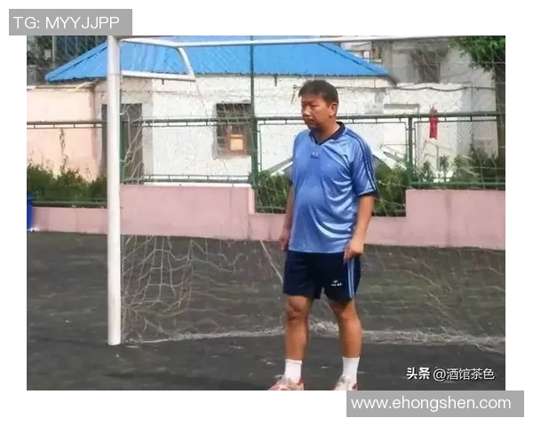 白头发的足球明星如何在绿茵场上书写传奇人生与辉煌岁月